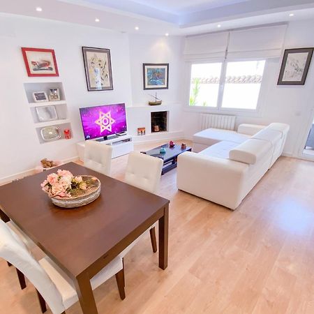 Anna & Thomas - Sitges Center Apt Bagian luar foto