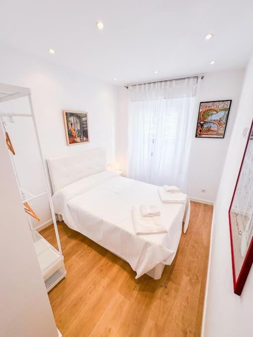 Anna & Thomas - Sitges Center Apt Bagian luar foto